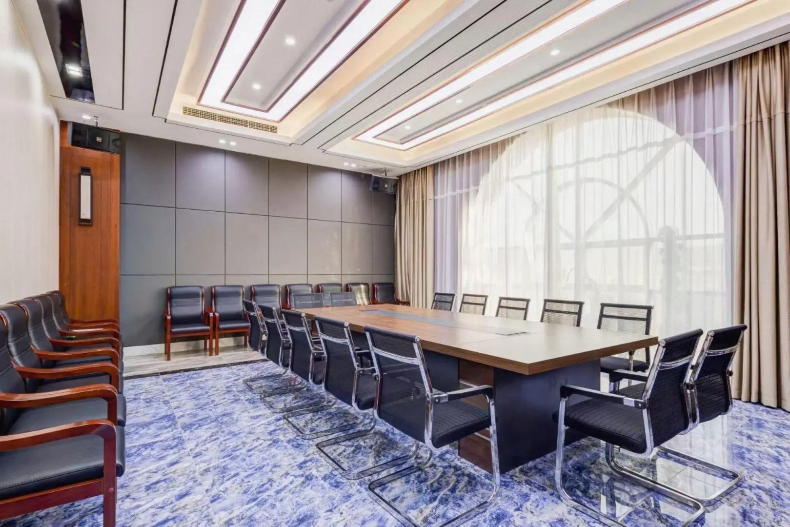 Jiuzhou International Hotel