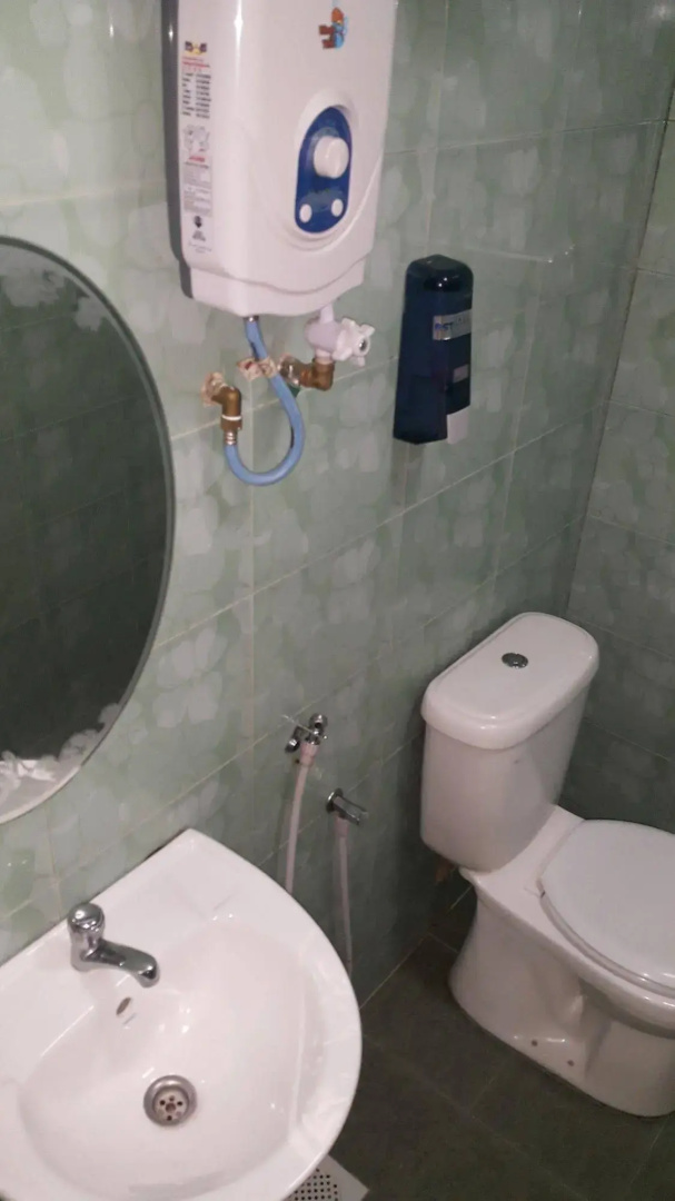 OYO 301 River Inn Hotel
