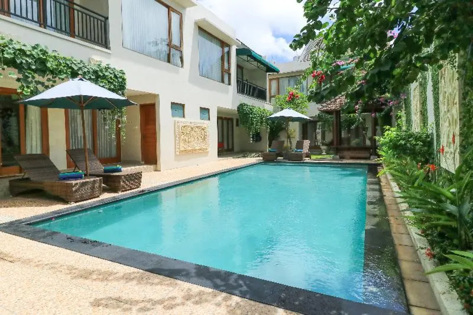 Royal Majesty Villas Jimbaran by ZUZU