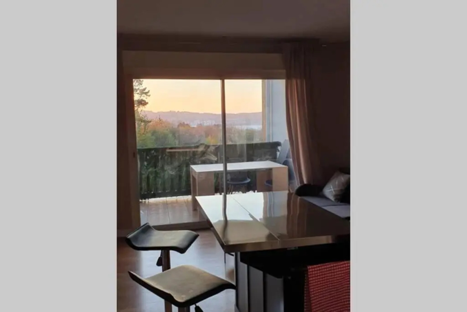 HENDAYE: Joli T3, piscine et parking avec vue sur l'océan