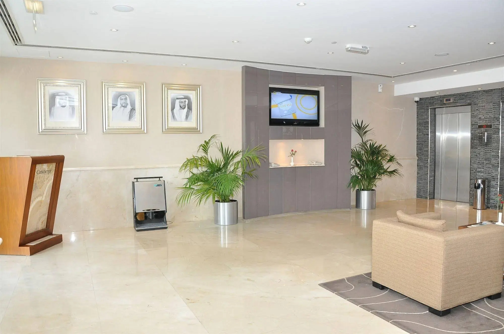 Phoenix Plaza Hotel Apartments