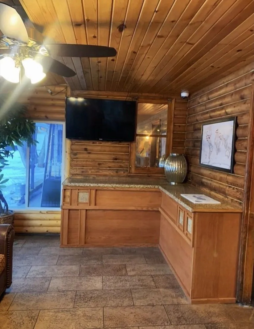 Rumorz Neighborhood Hideaway