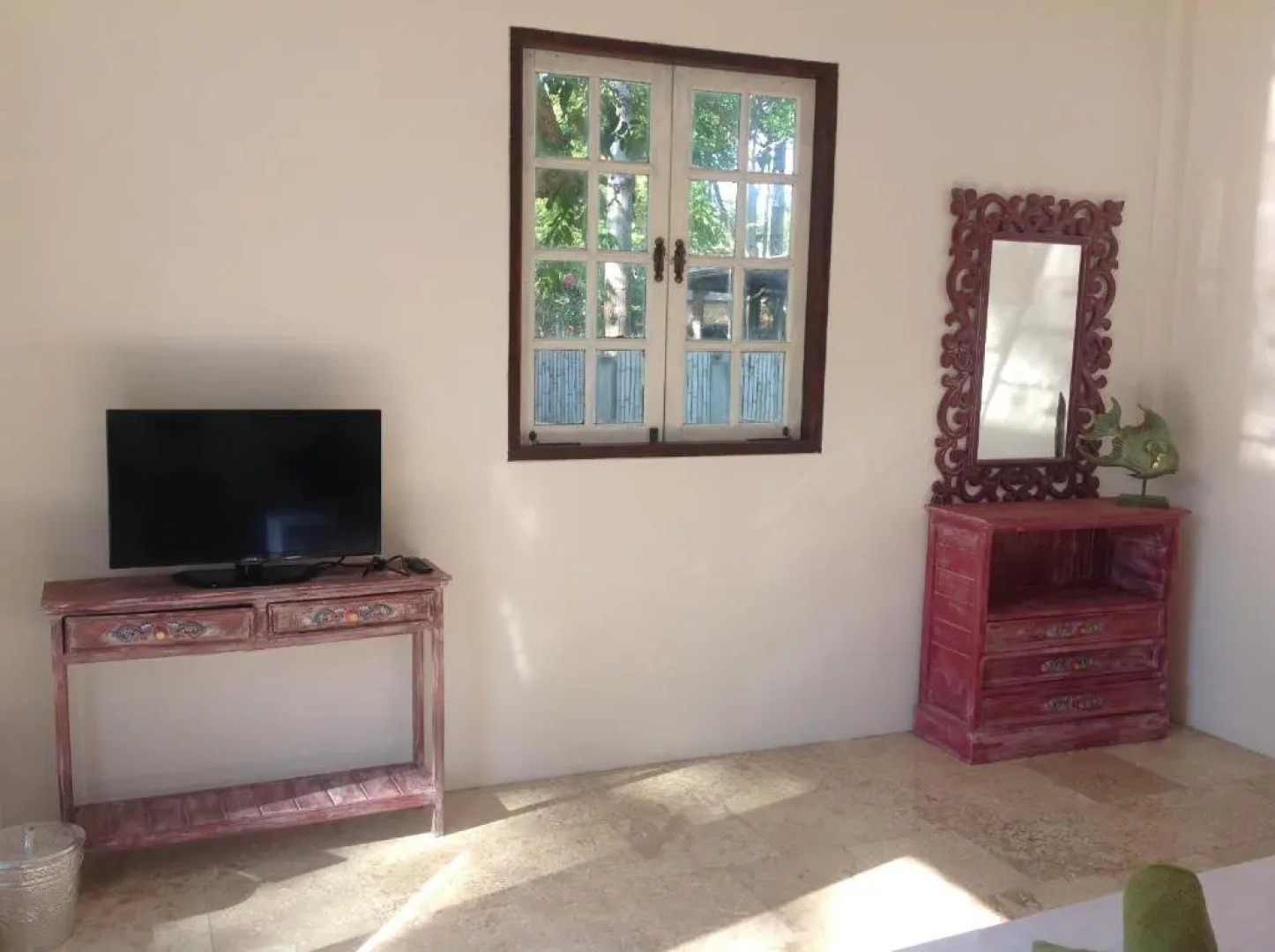 Elephant House and Bungalows Gili Air