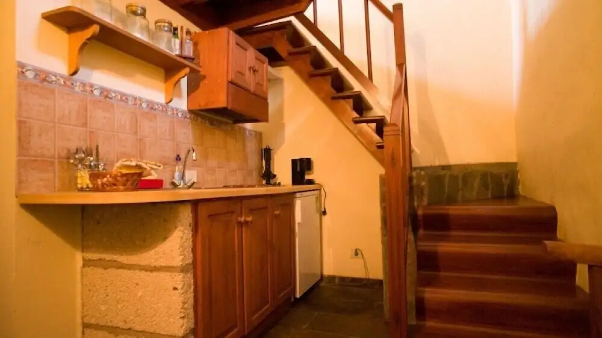 HomeLike Century Nature House