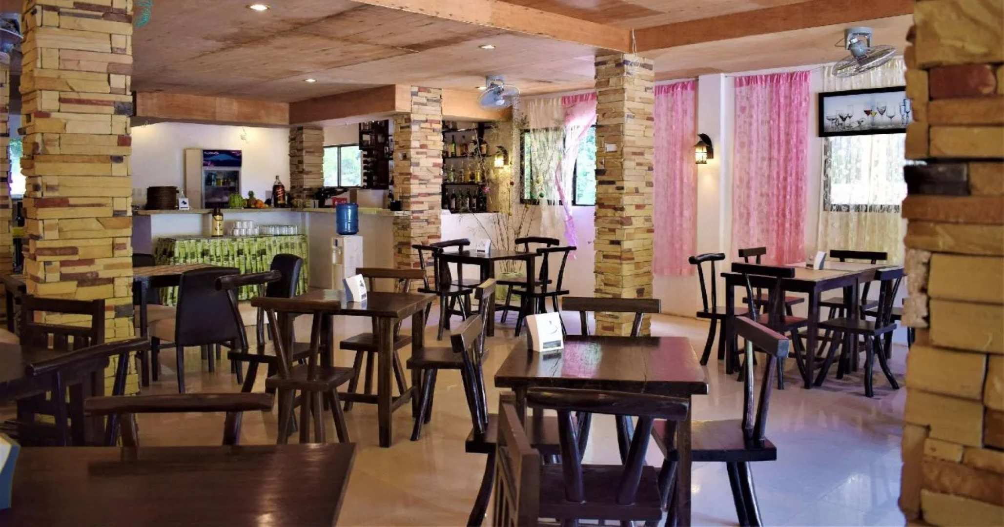 Seaslugs Travellers Inn