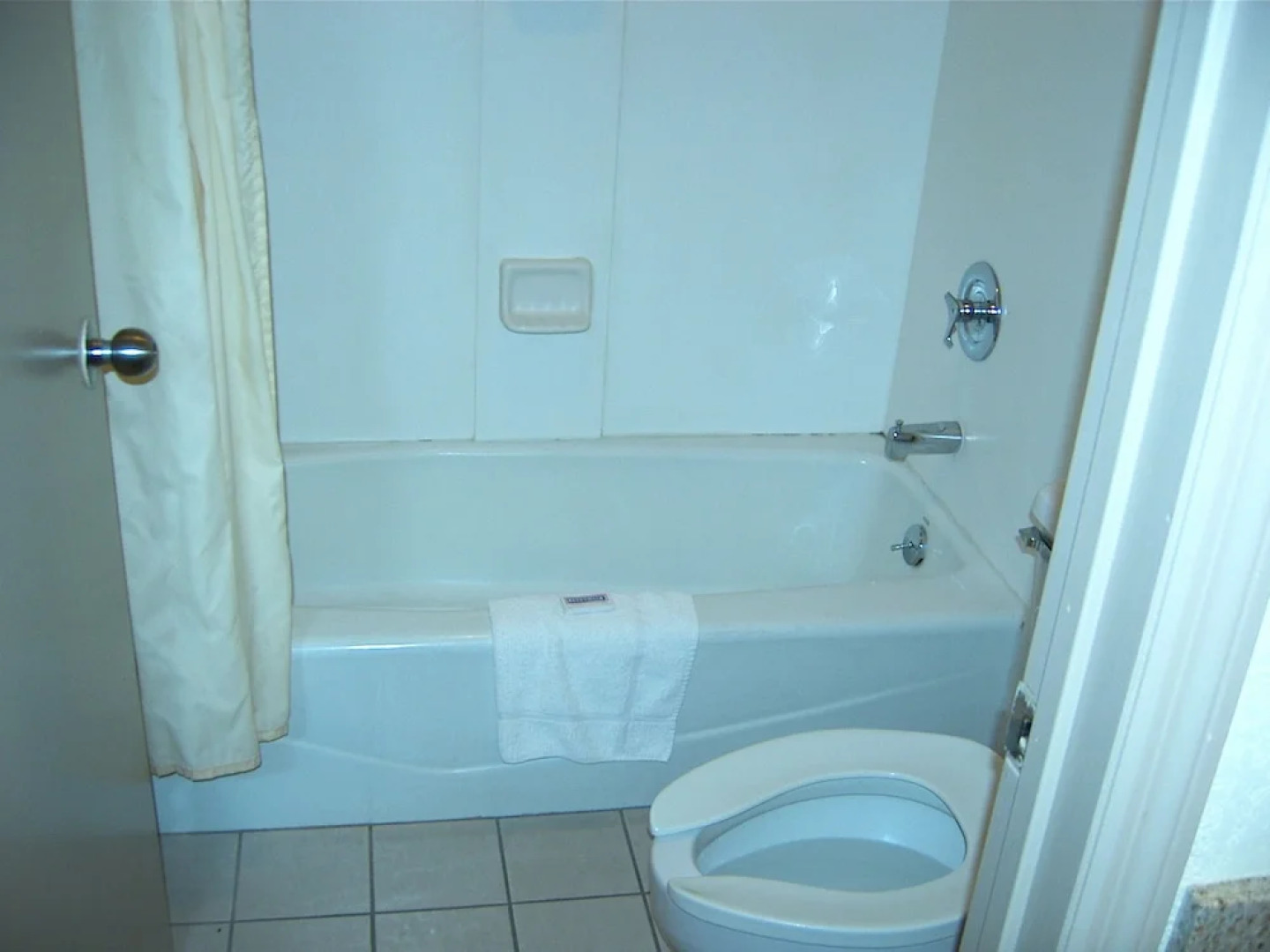 Travelers Inn & Suites