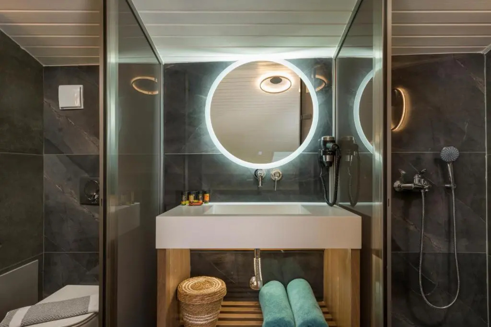 Alkionides Seaside Apartments