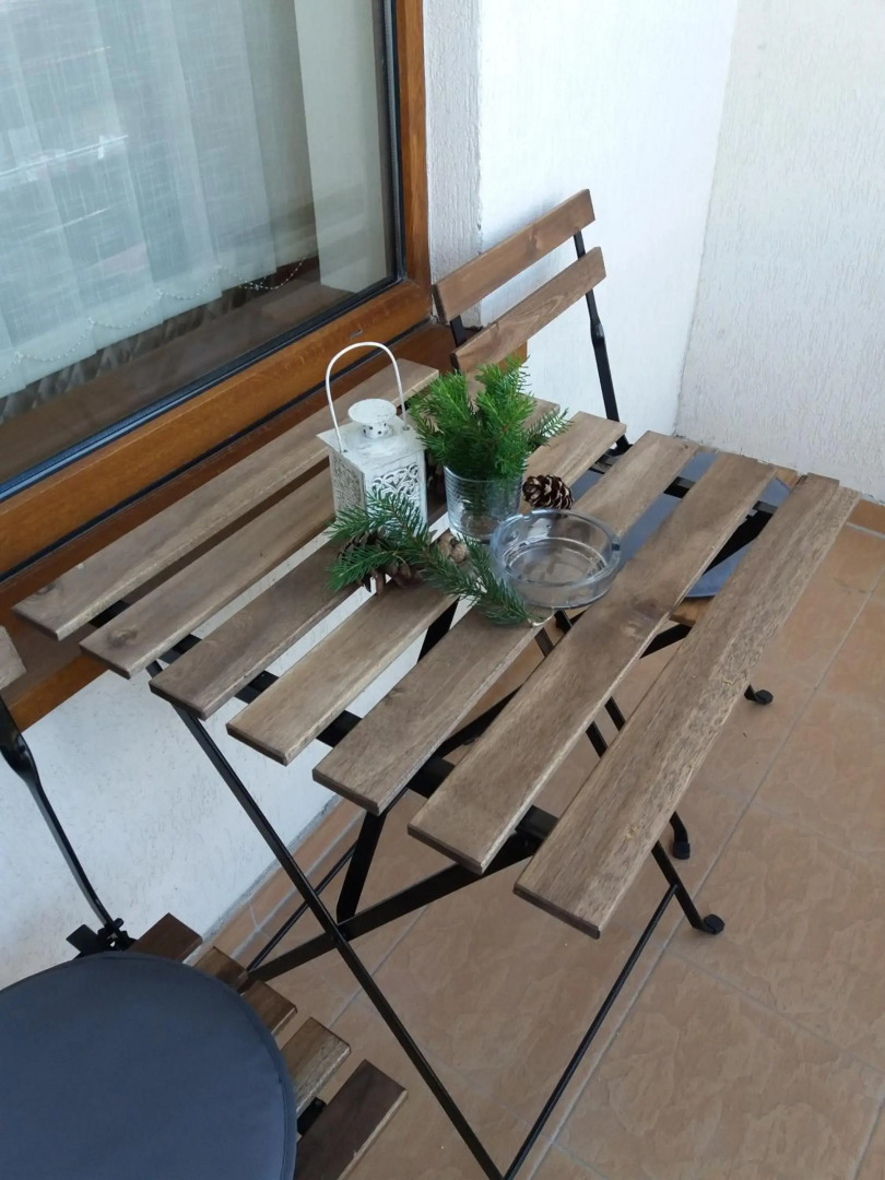 Pine Tree Apartment D34