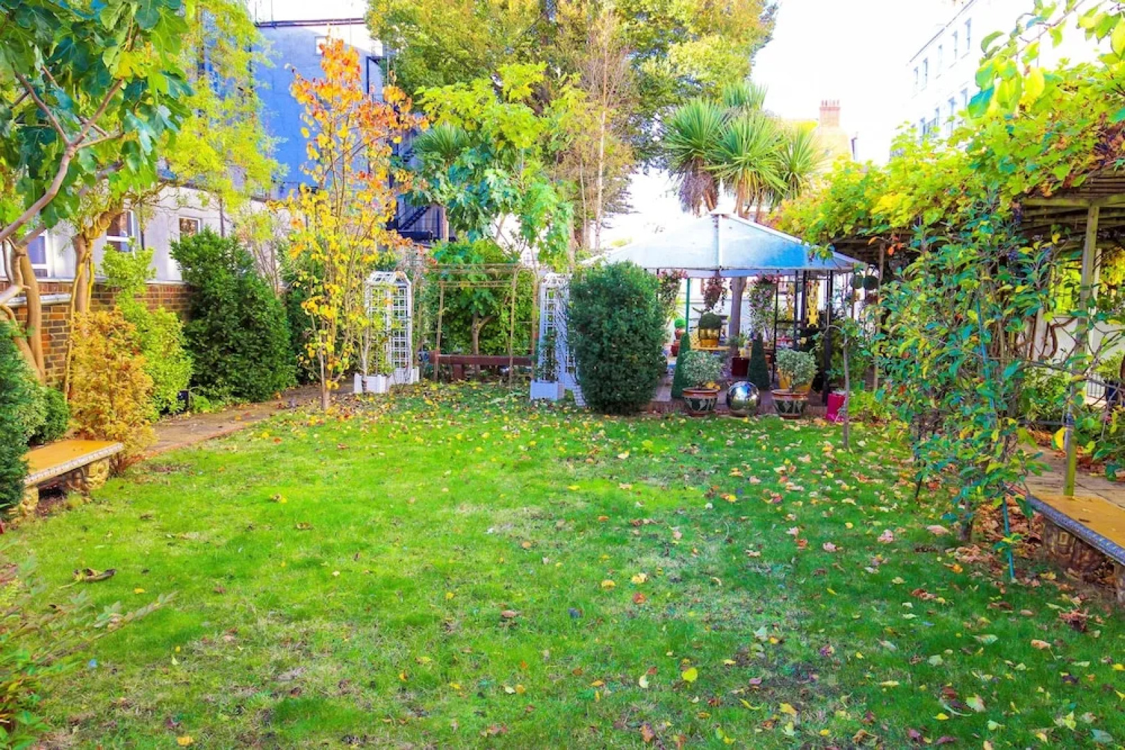 The Mansion Lions Hotel