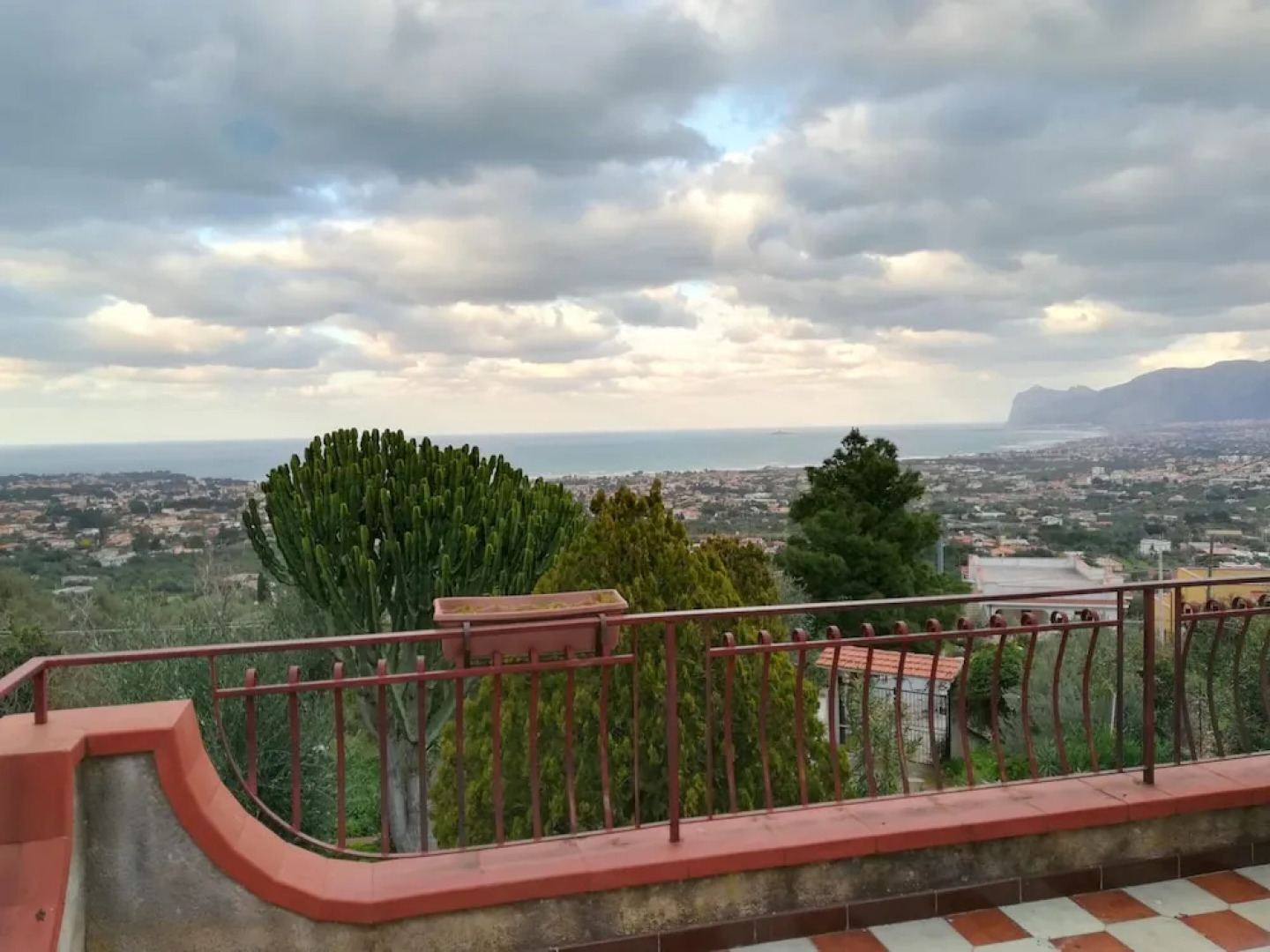 House With one Bedroom in Villagrazia di Carini, With Wonderful sea View, Furnished Terrace and Wifi Near the Beach