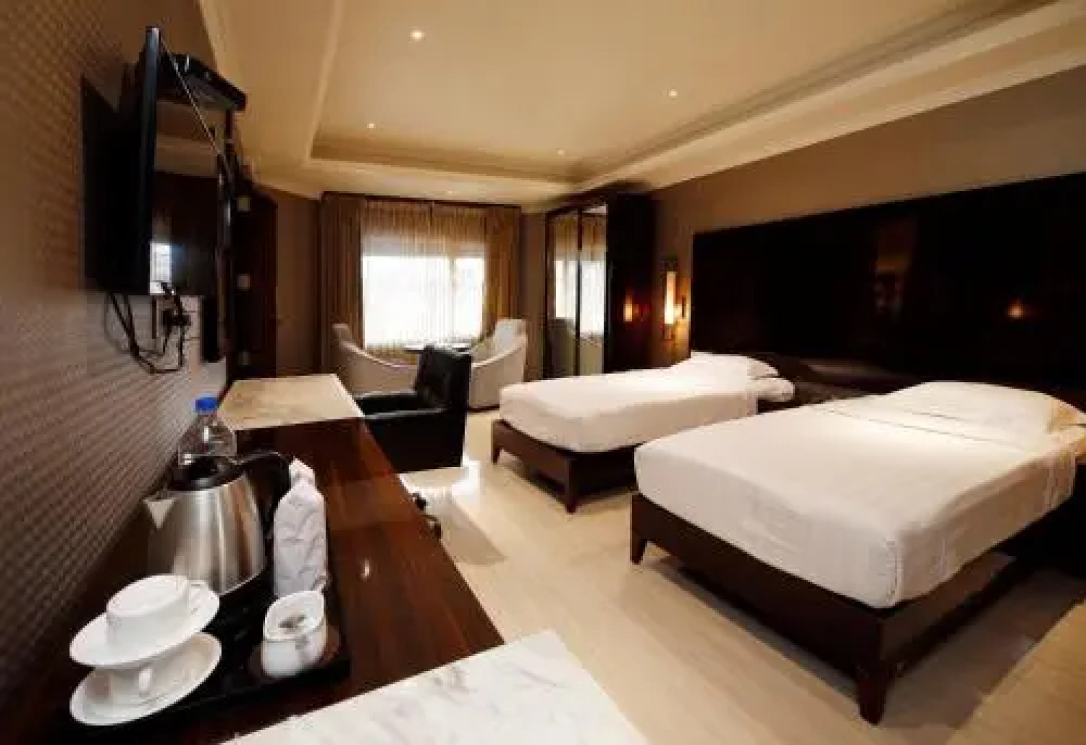 Hotel Park Residency