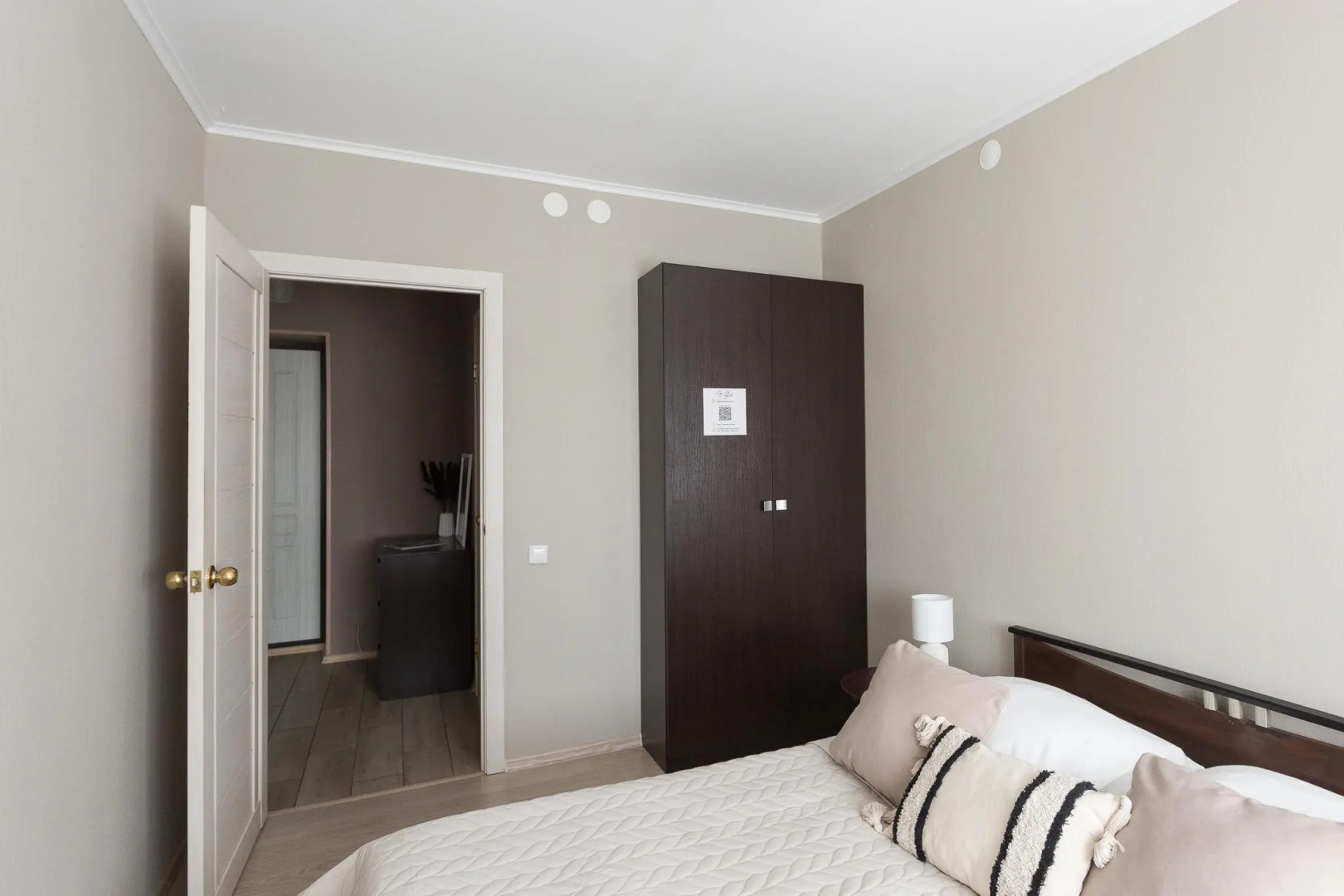 Dve podushki na ul. Vozrozhdeniya d. 86a, kv. 125