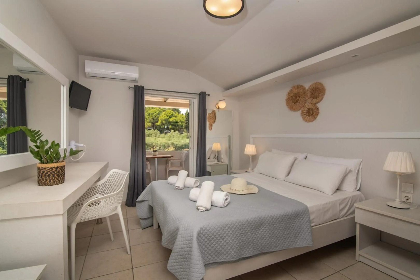 Alykes View Apartments