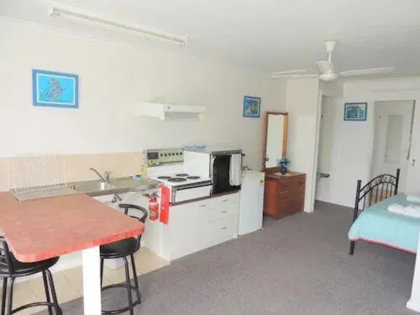 Carmens Inn Holiday Units