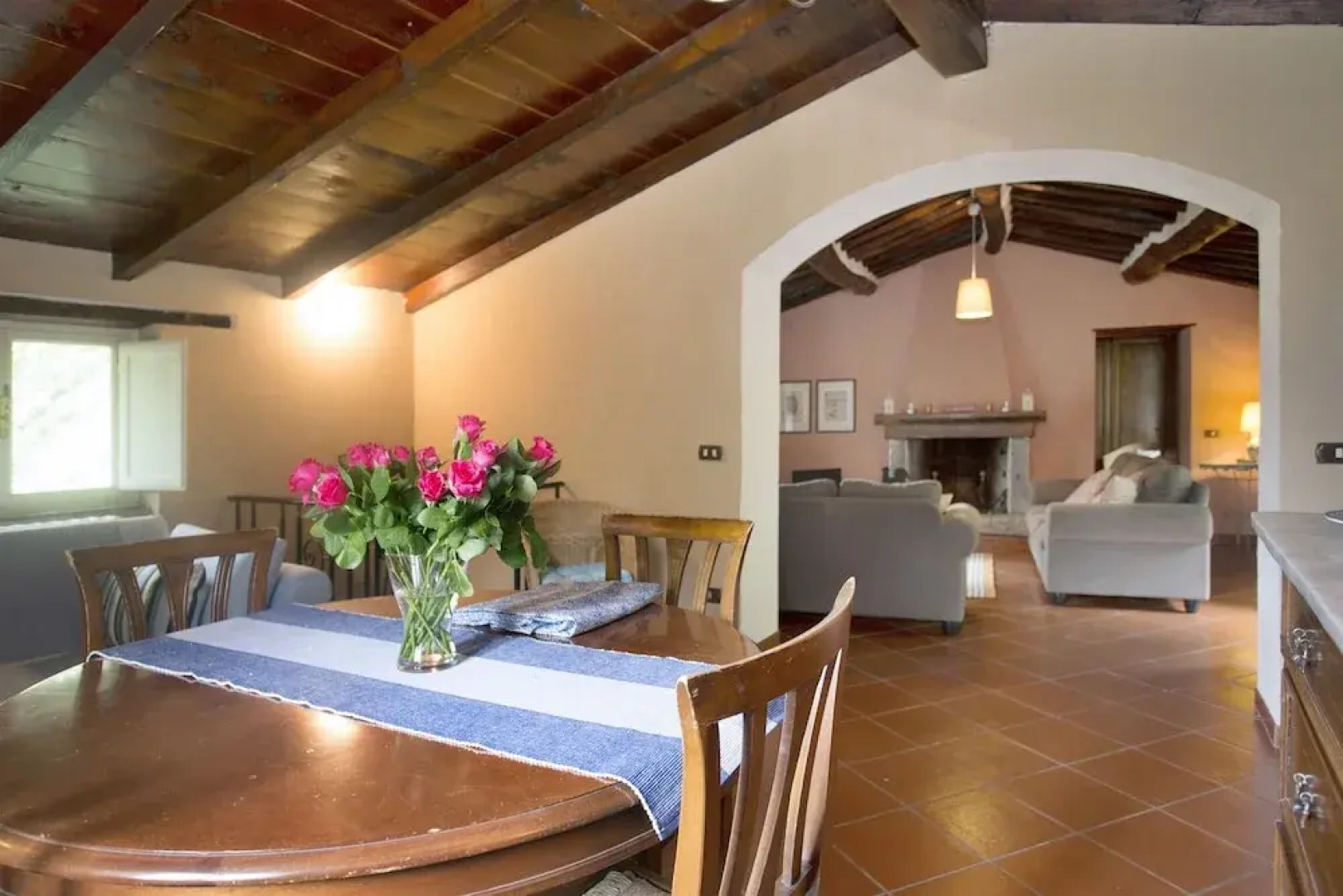 Stunning 2 bed Cottage in the Lucca Countryside
