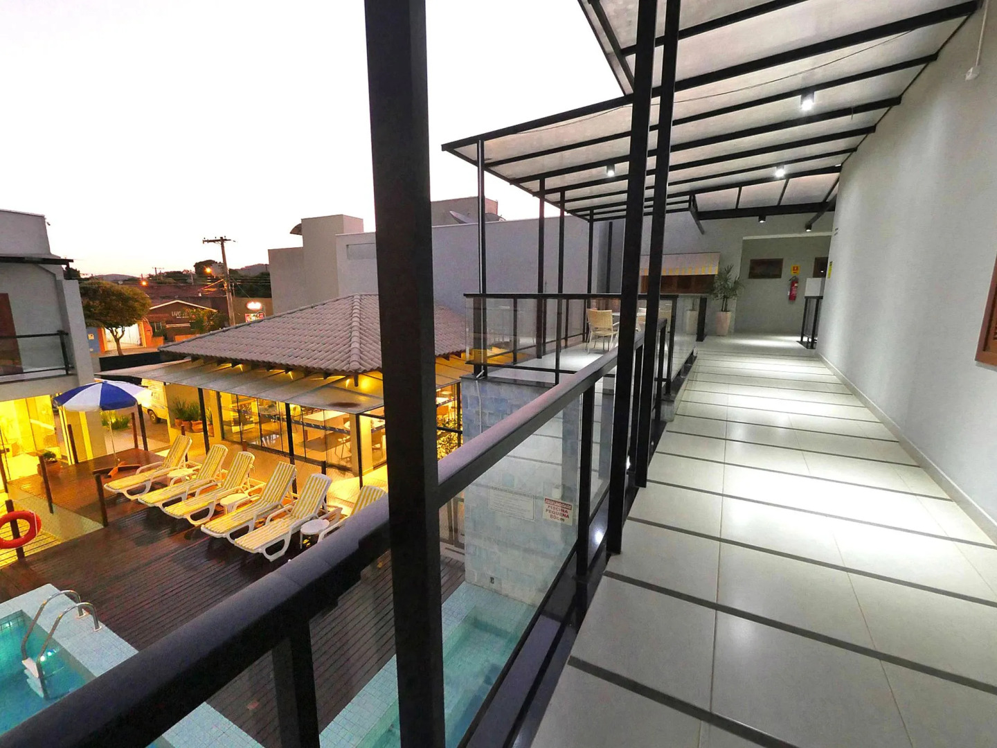 CLH Suites Bonito Centro