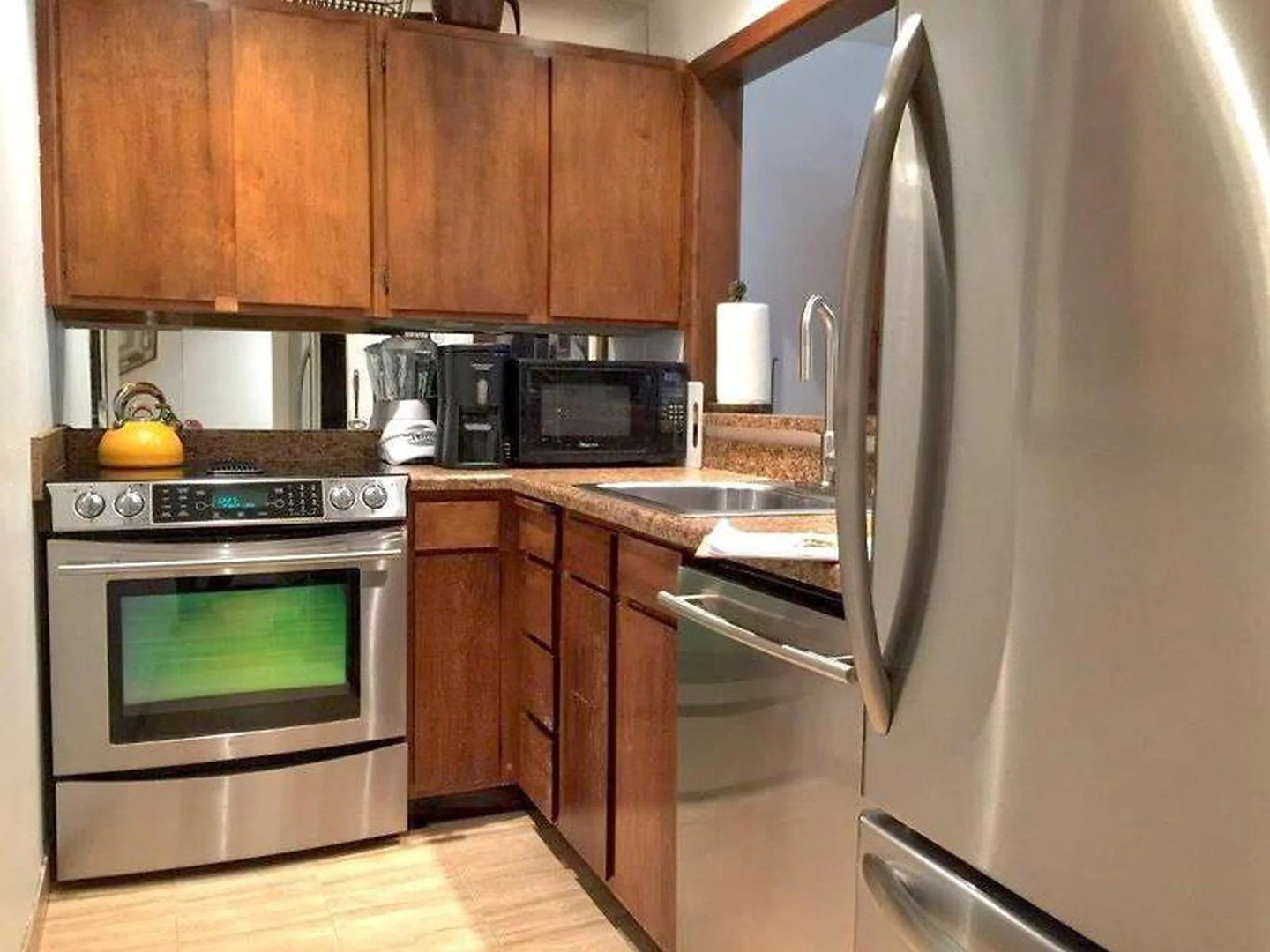 31SW Deluxe Snowater Condo!