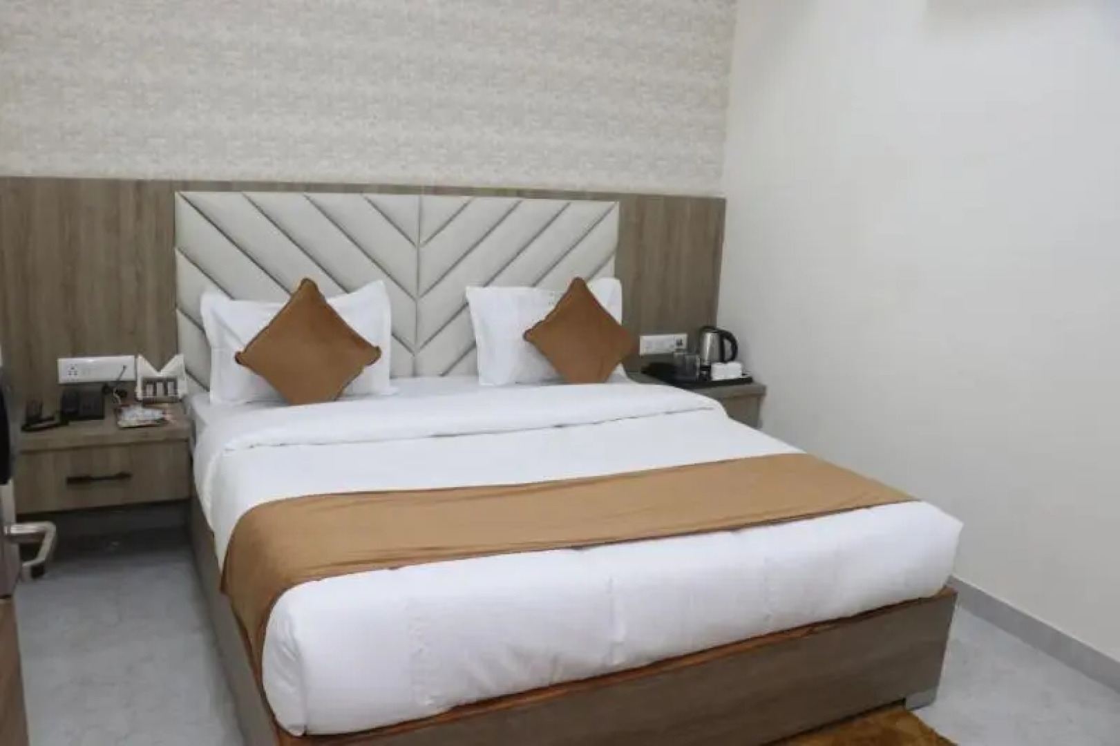 The Hotel Royal Jewel