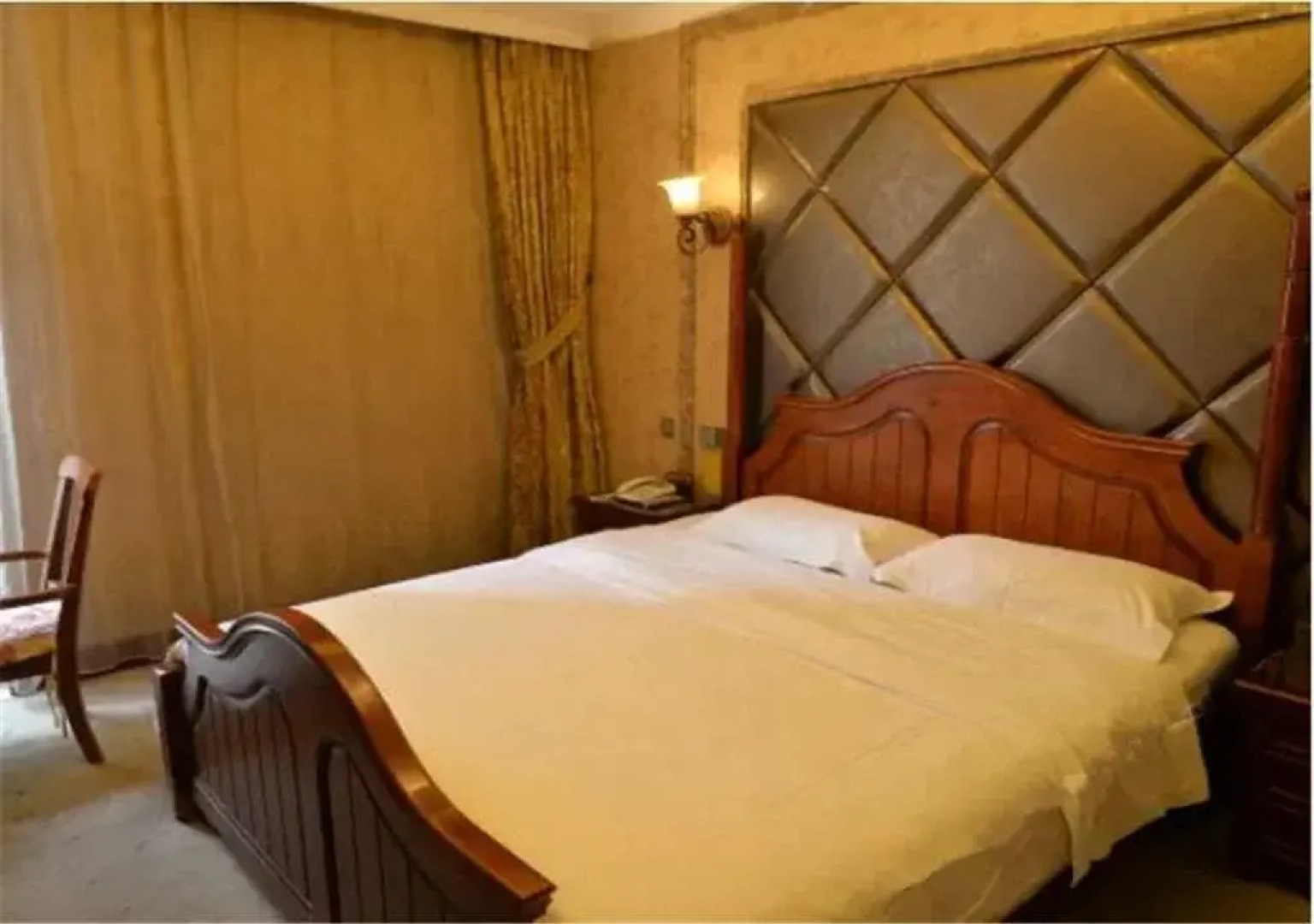 Yibinbandao Holiday Hotel