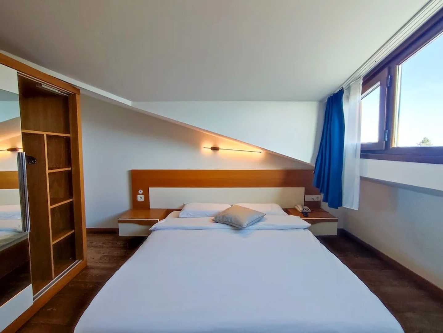 Shah Inn Hotel