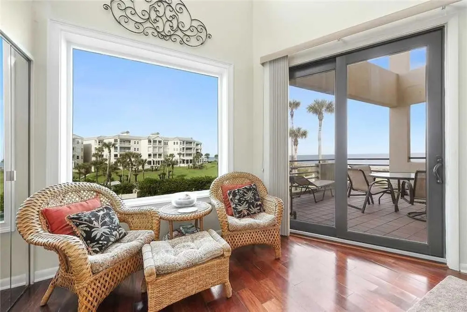 Spinnakers Reach 832 - Three Bedroom Condo