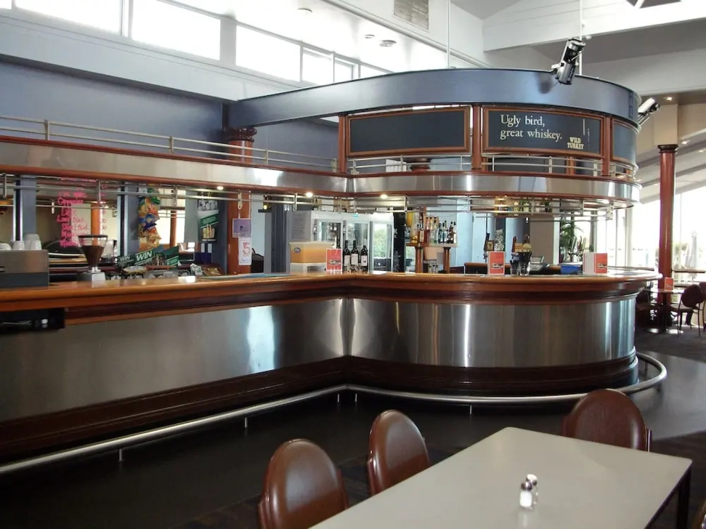 Richmond Henty Hotel