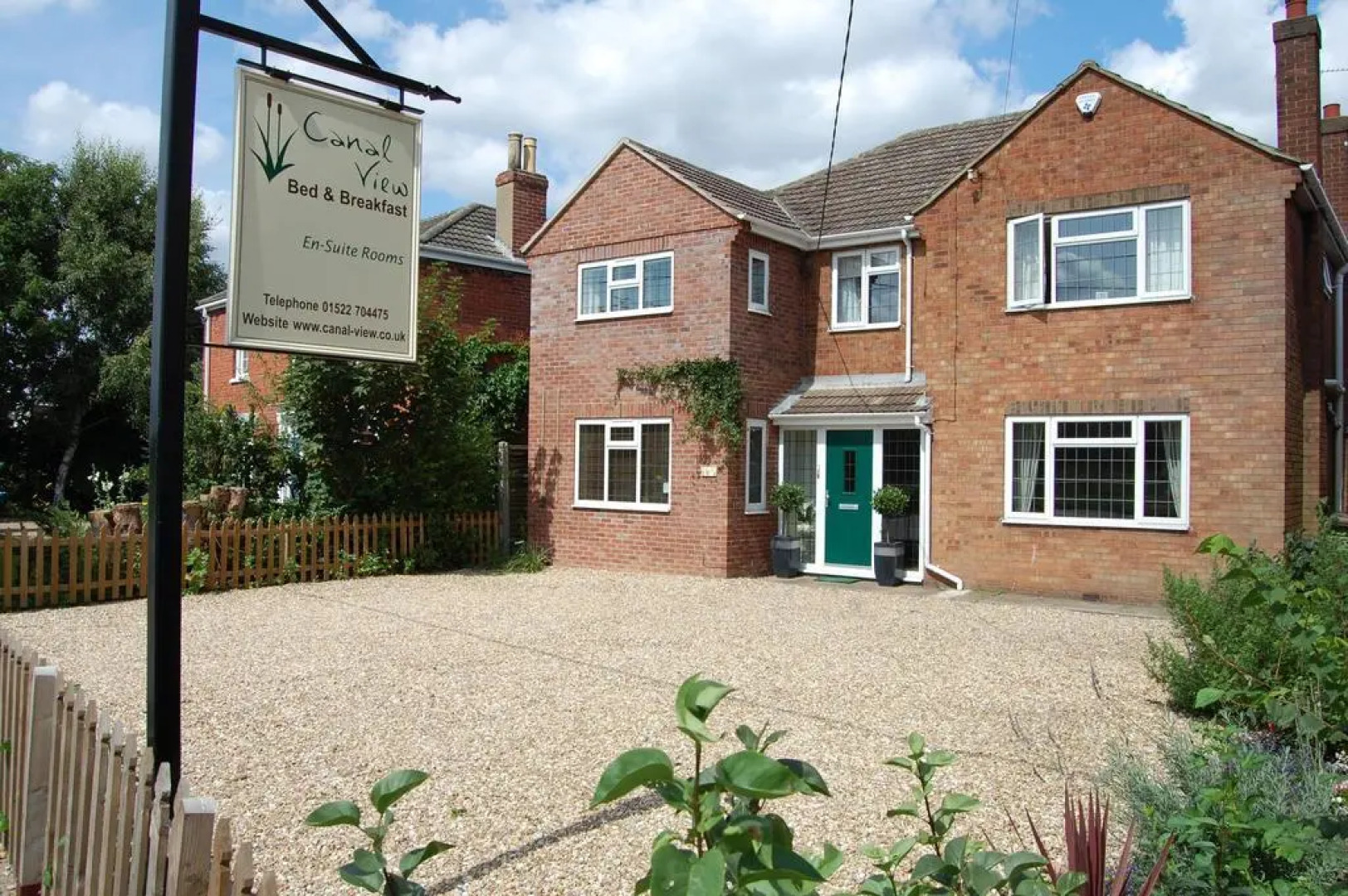 Canal View Bed And Breakfast