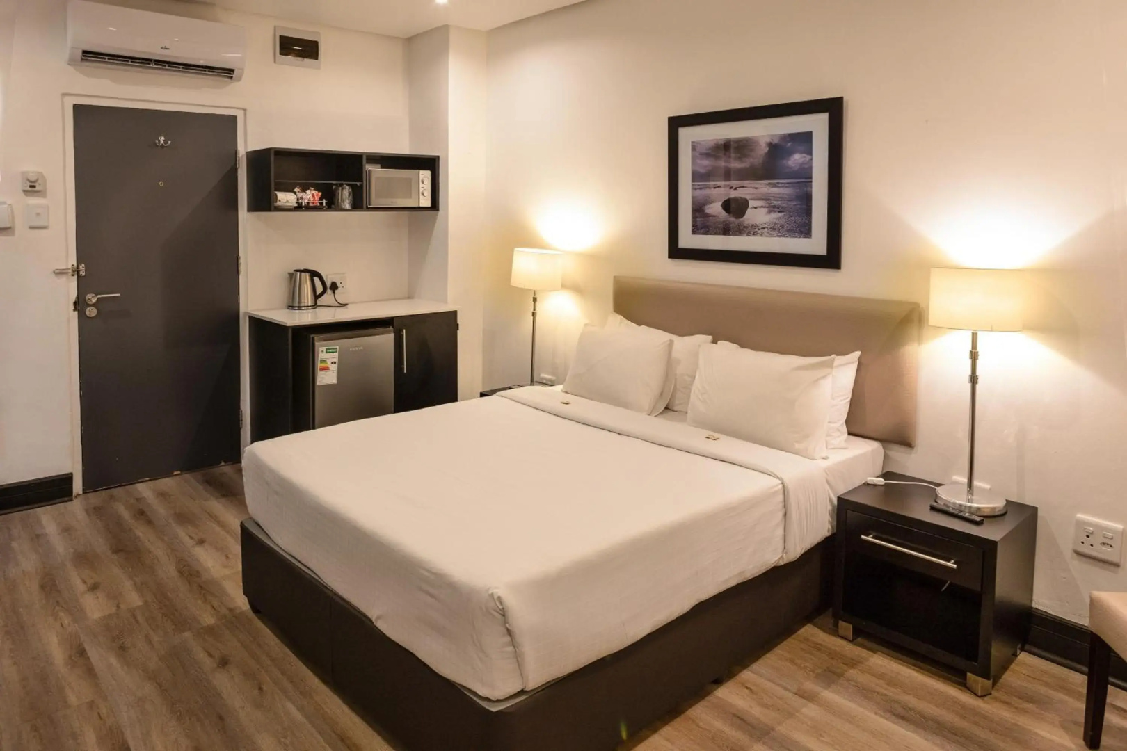 Parade Hotel