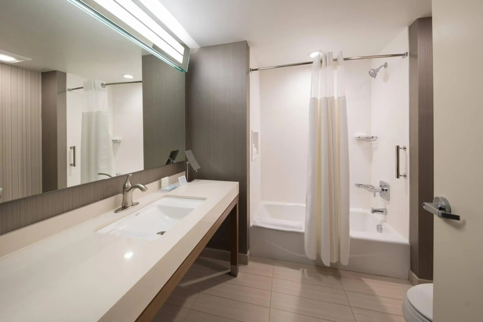 Courtyard by Marriott Russellville