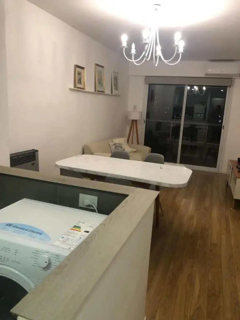 Departamento en Santa Fe, Capital. Con cochera y pileta