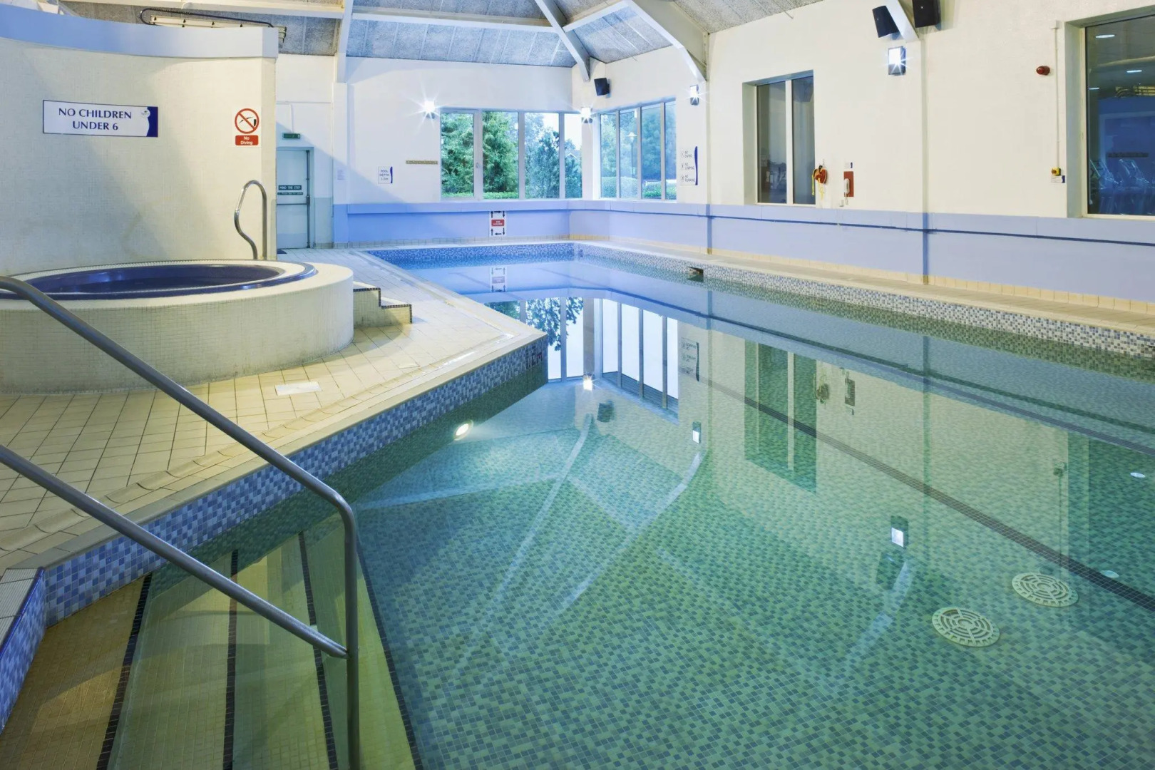 Holiday Inn Aylesbury by IHG