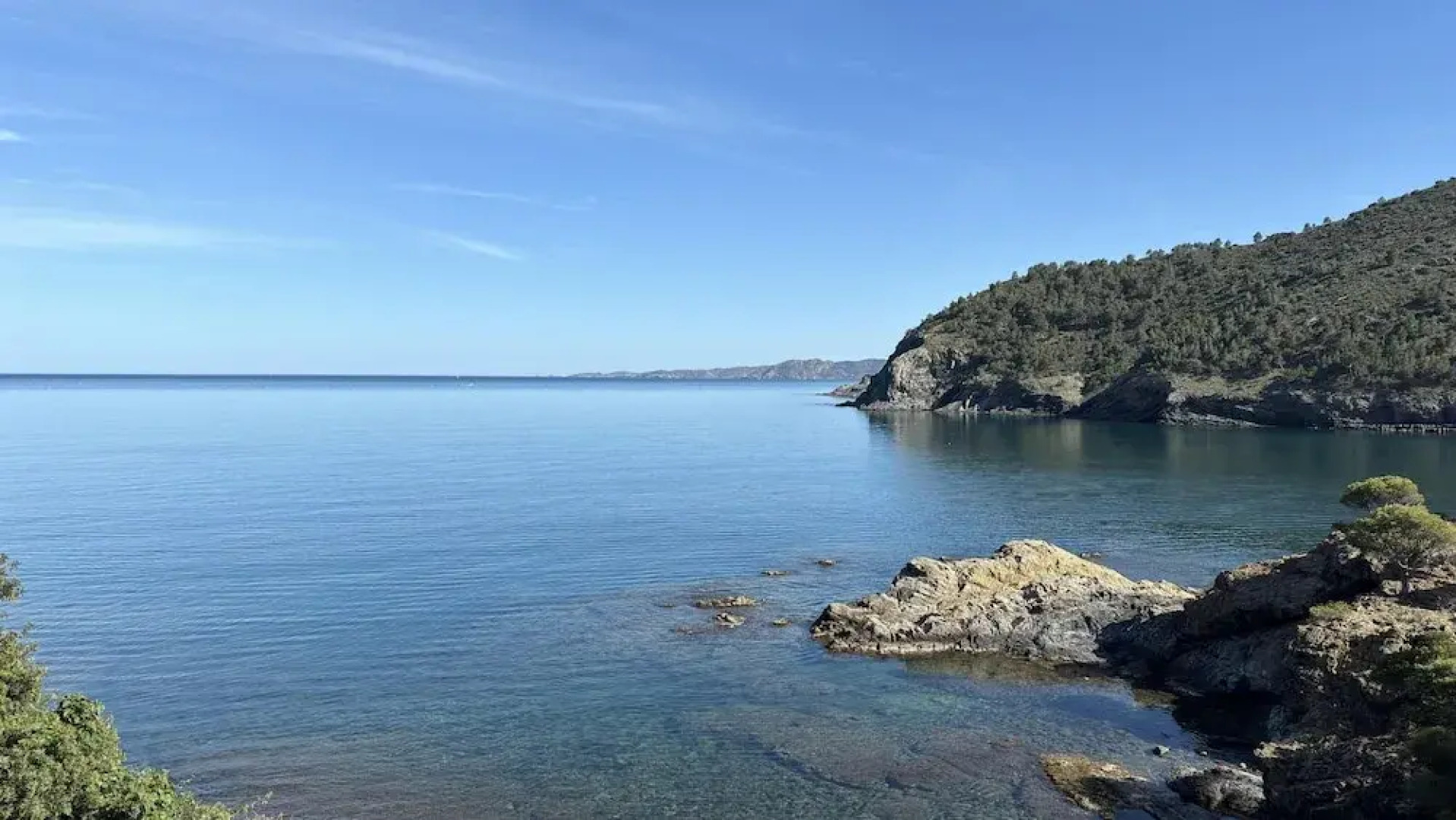 White Rock Villa With Breathtaking Views and Pool