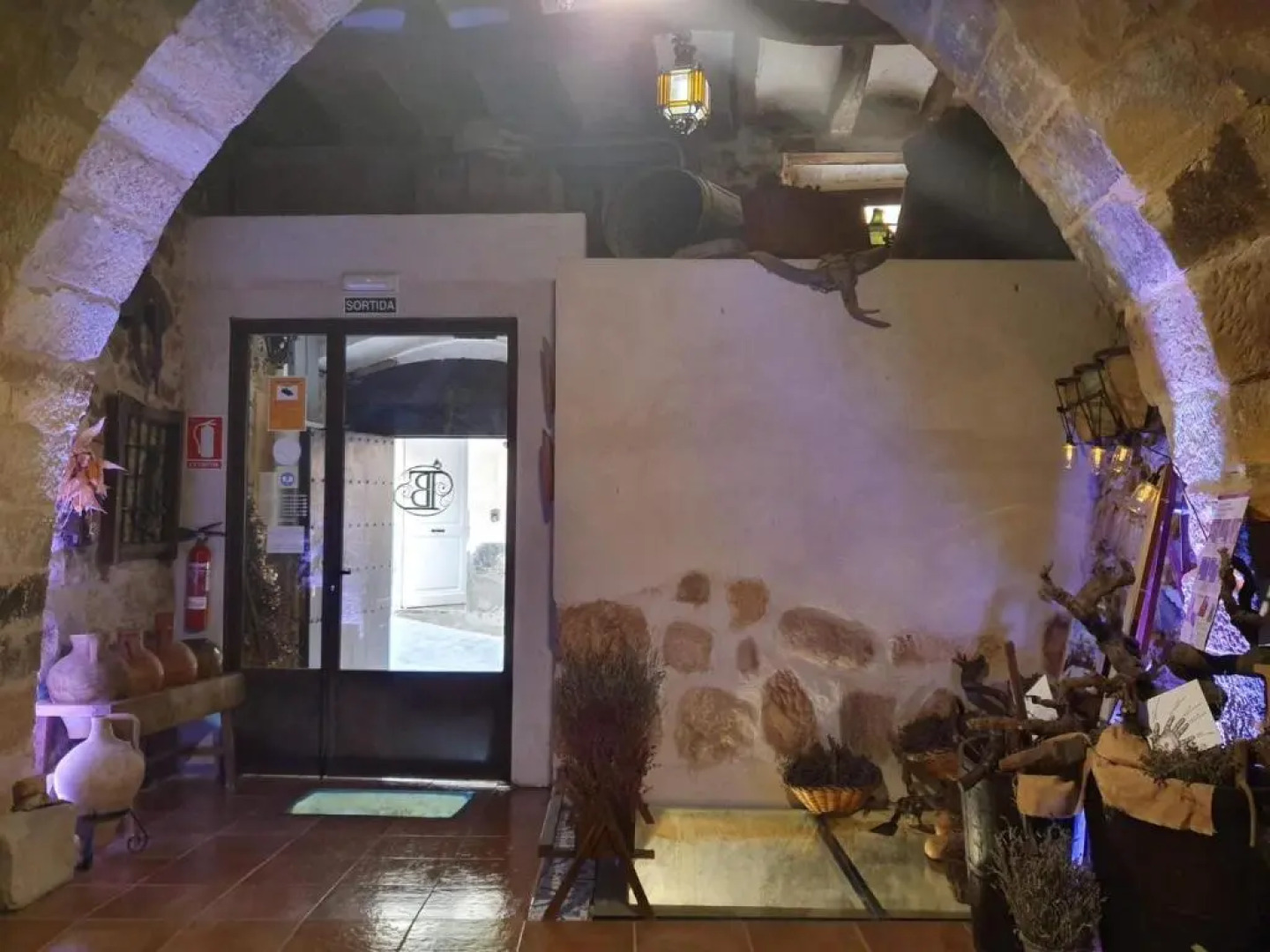 EVA & TRAVEL - Baronia - L'Escoleta 6