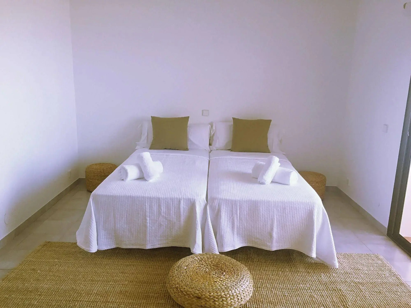 Victoria Sunset Suites Hotel