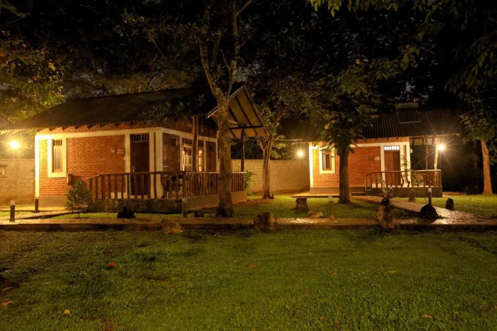 mastodon valley safari resort