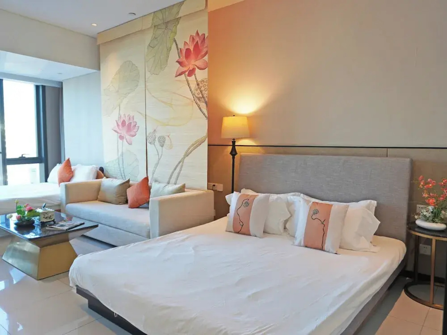 Interact China Fine Condo - Novotown