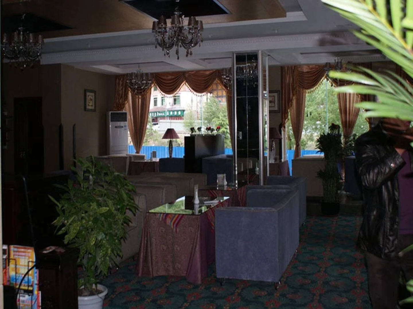 An e Courtyard Hotel Jiu Zhai Gou Branch