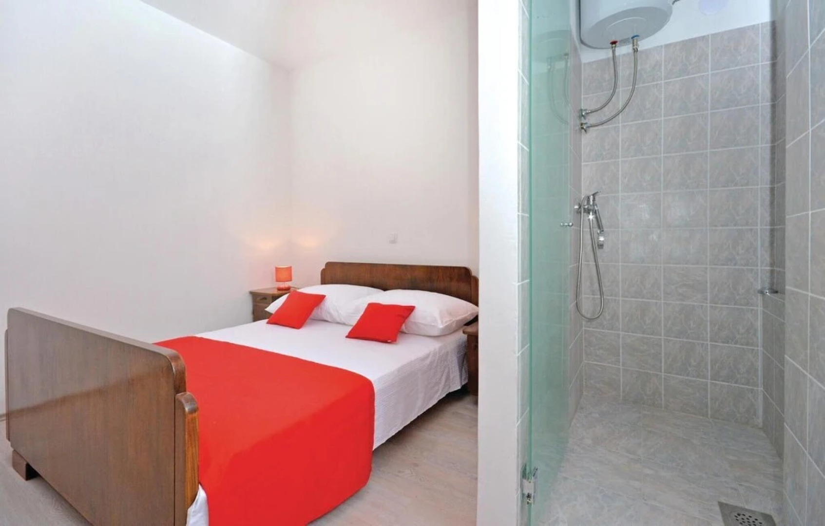 Amazing Home in Srinjine With Wifi and 3 Bedrooms