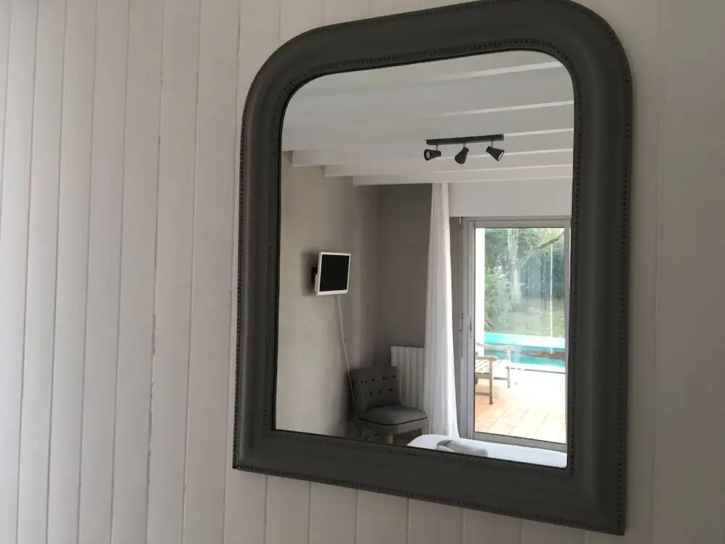 Chambres dHotes Des Tours A La Rochelle