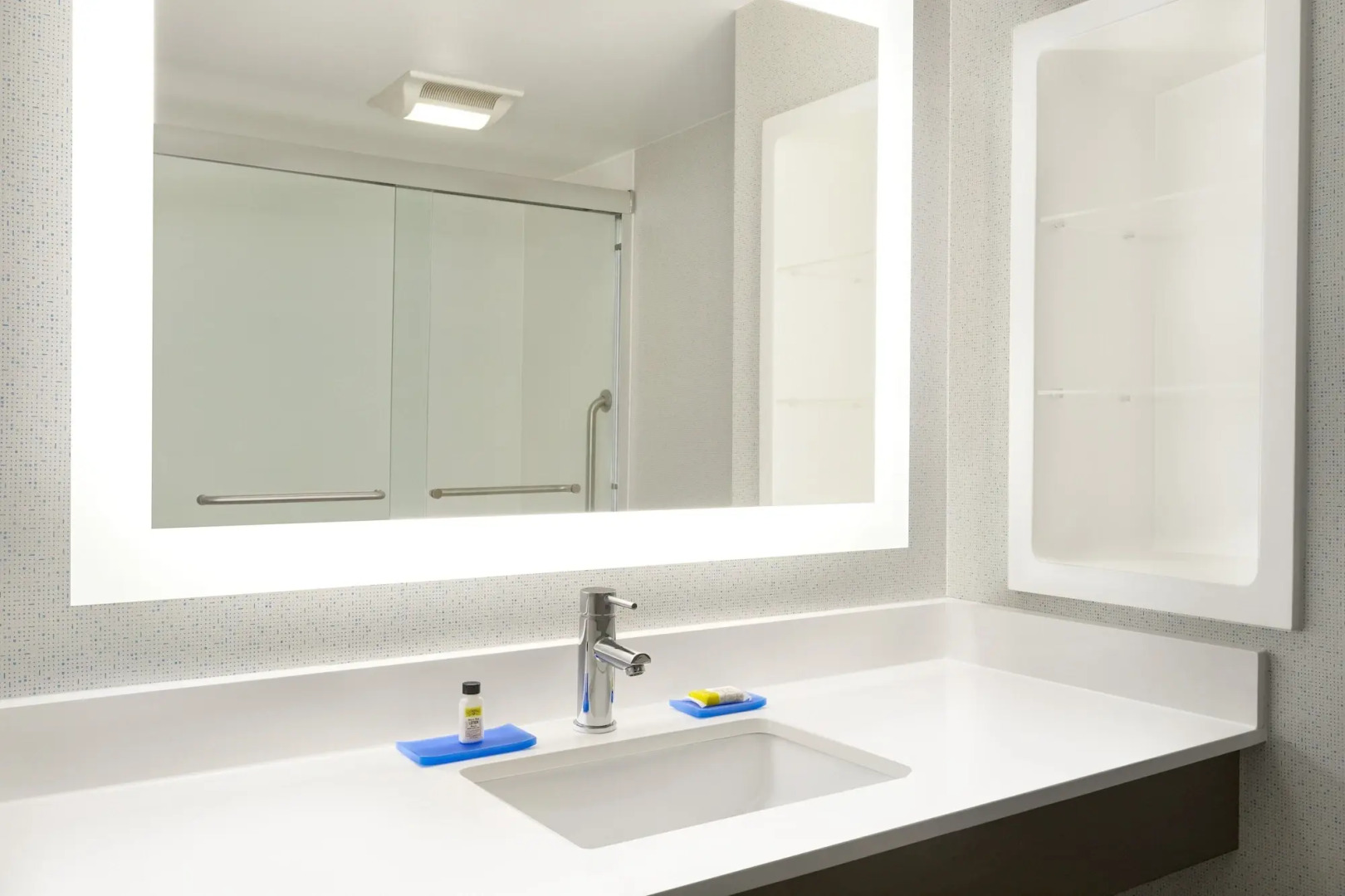 Holiday Inn Express Hotel & Suites Fort Myers East - The Forum by IHG