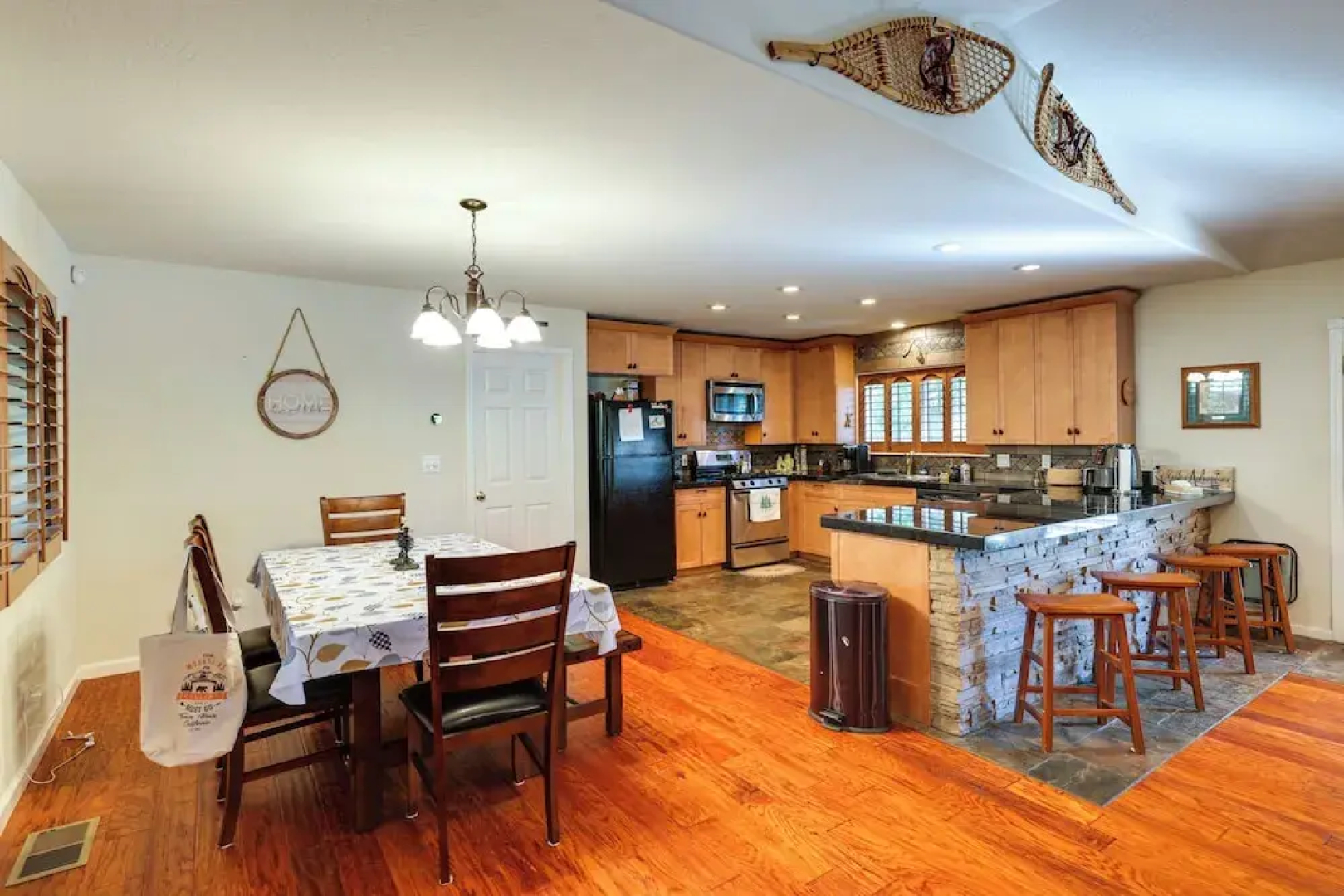 Cozy Mi-wuk Village Cabin w/ Deck!