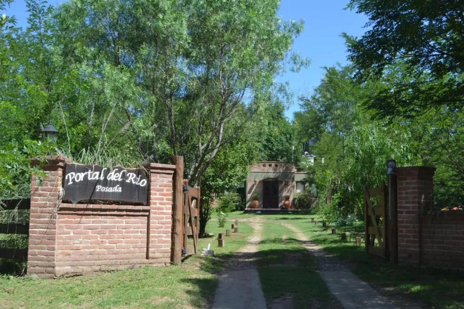 Portal Del Río Posada