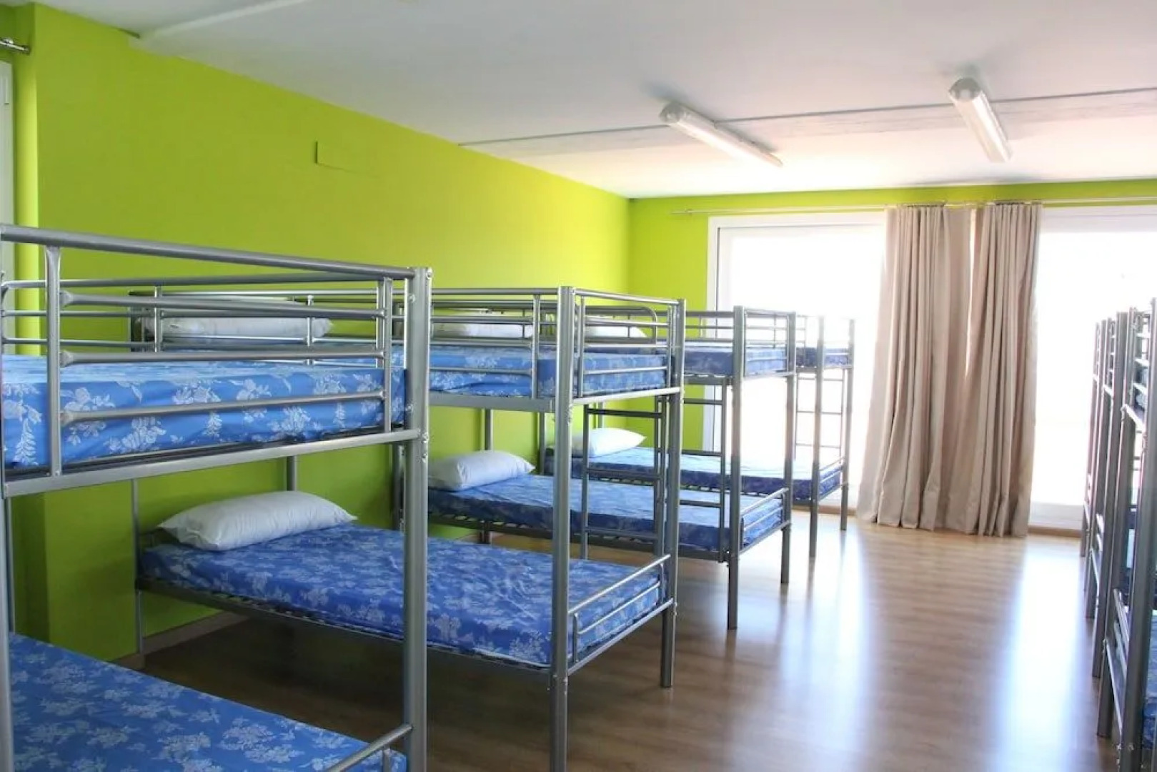 Hostel & Gym Relise - Albergue Juvenil