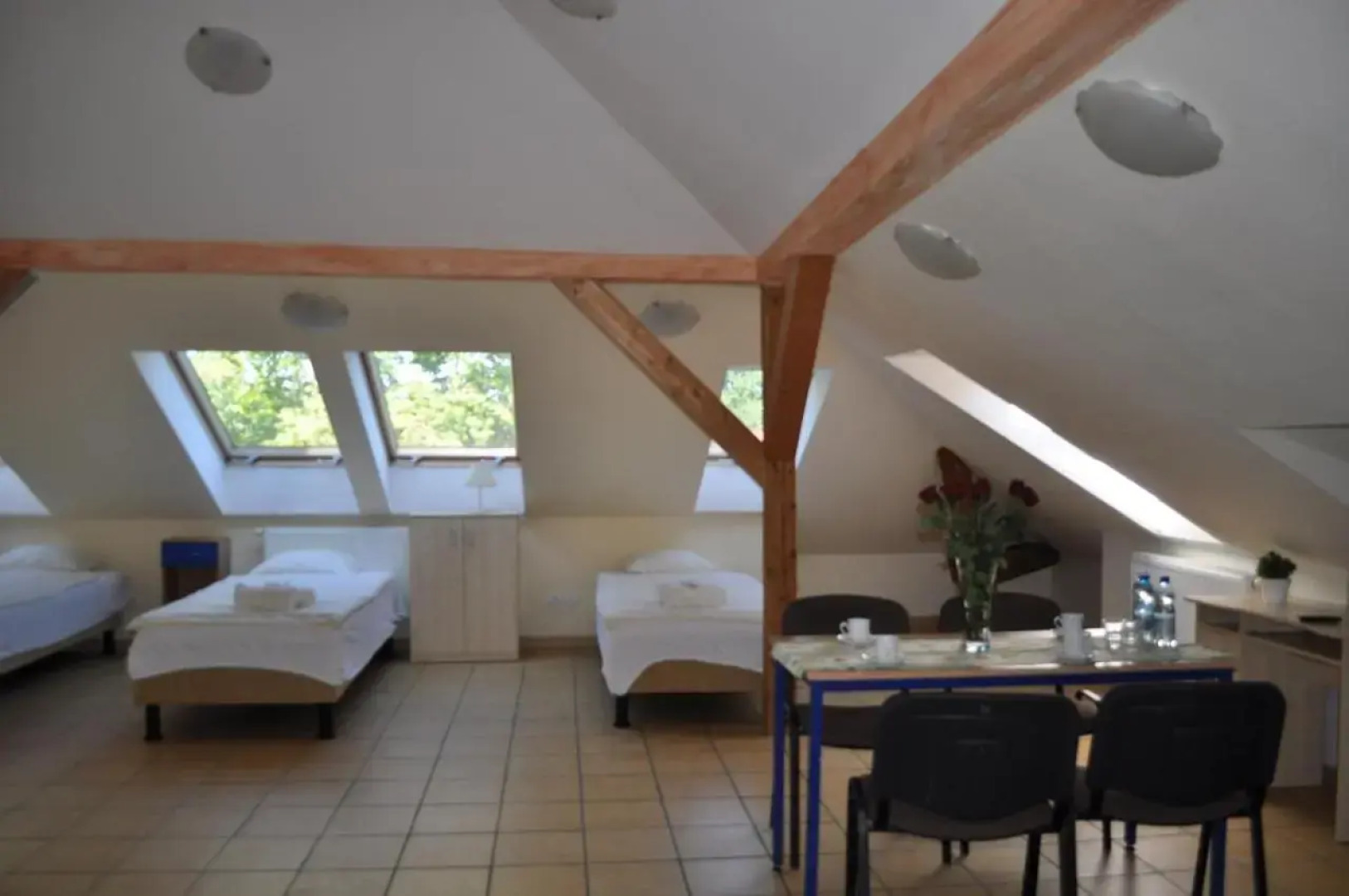 Willa Pod Starymi Lipami