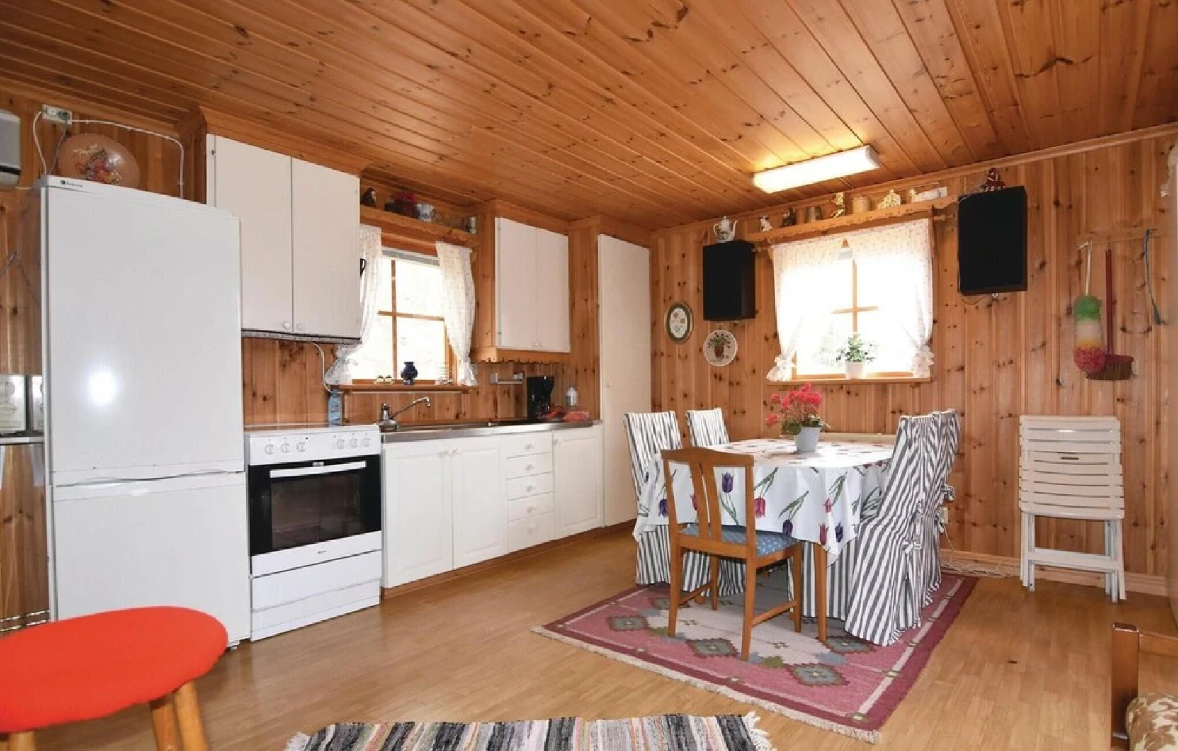 Amazing Home in Hammarö With 2 Bedrooms