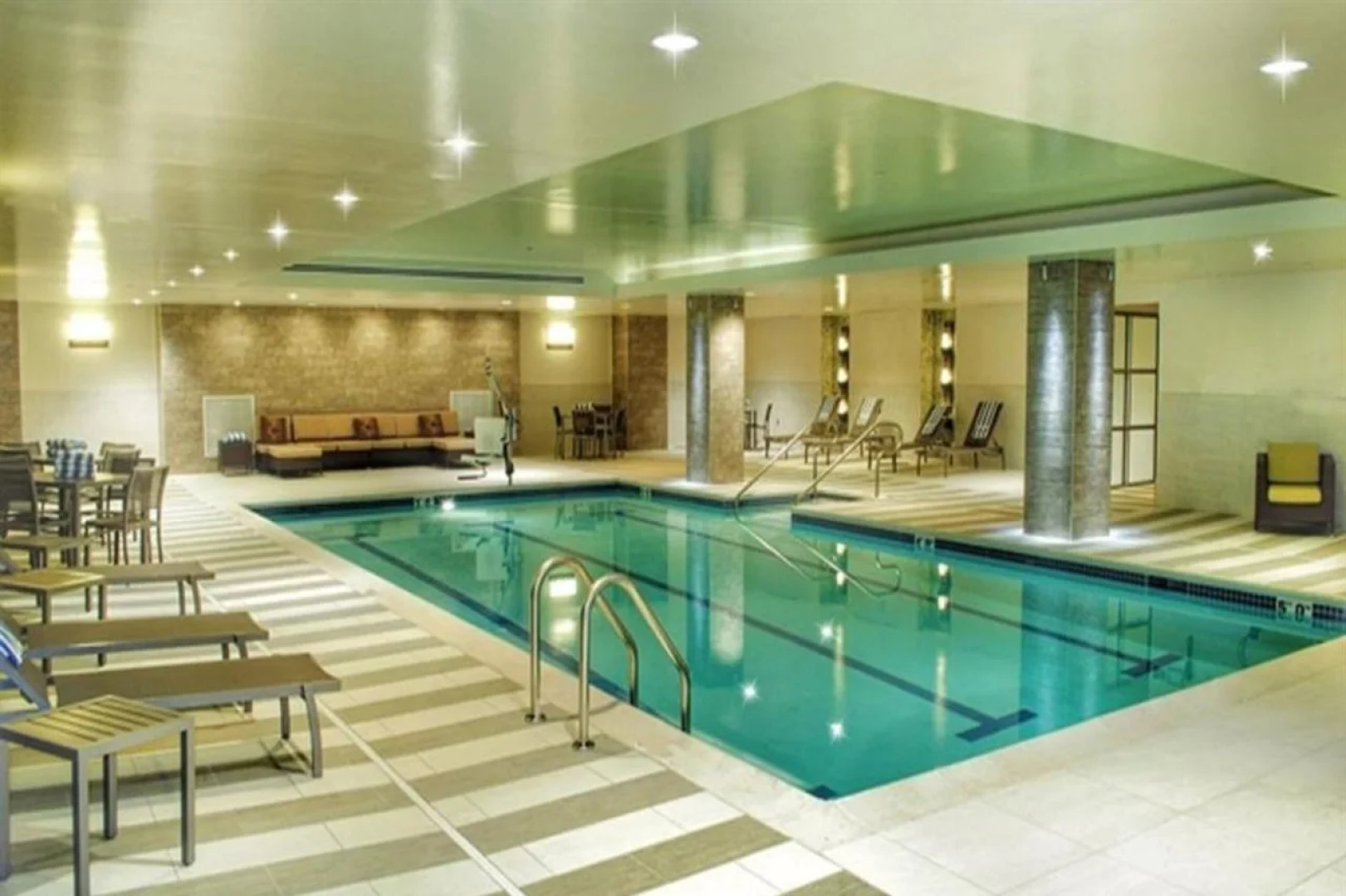 Doubletree By Hilton Reading