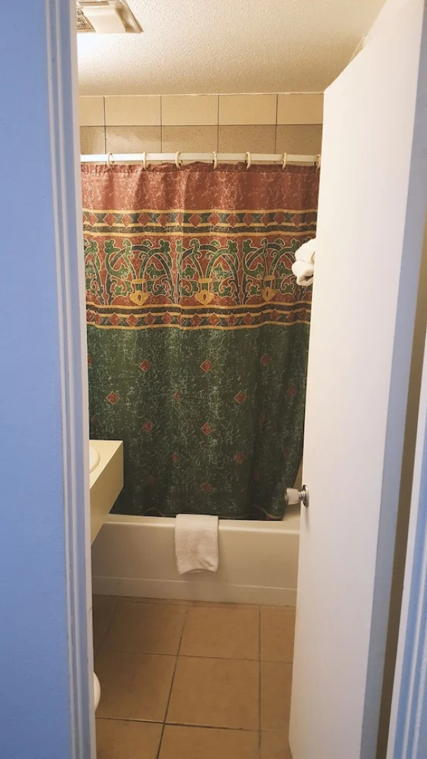 Coratel Inn & Suites by Jasper Hutchinson