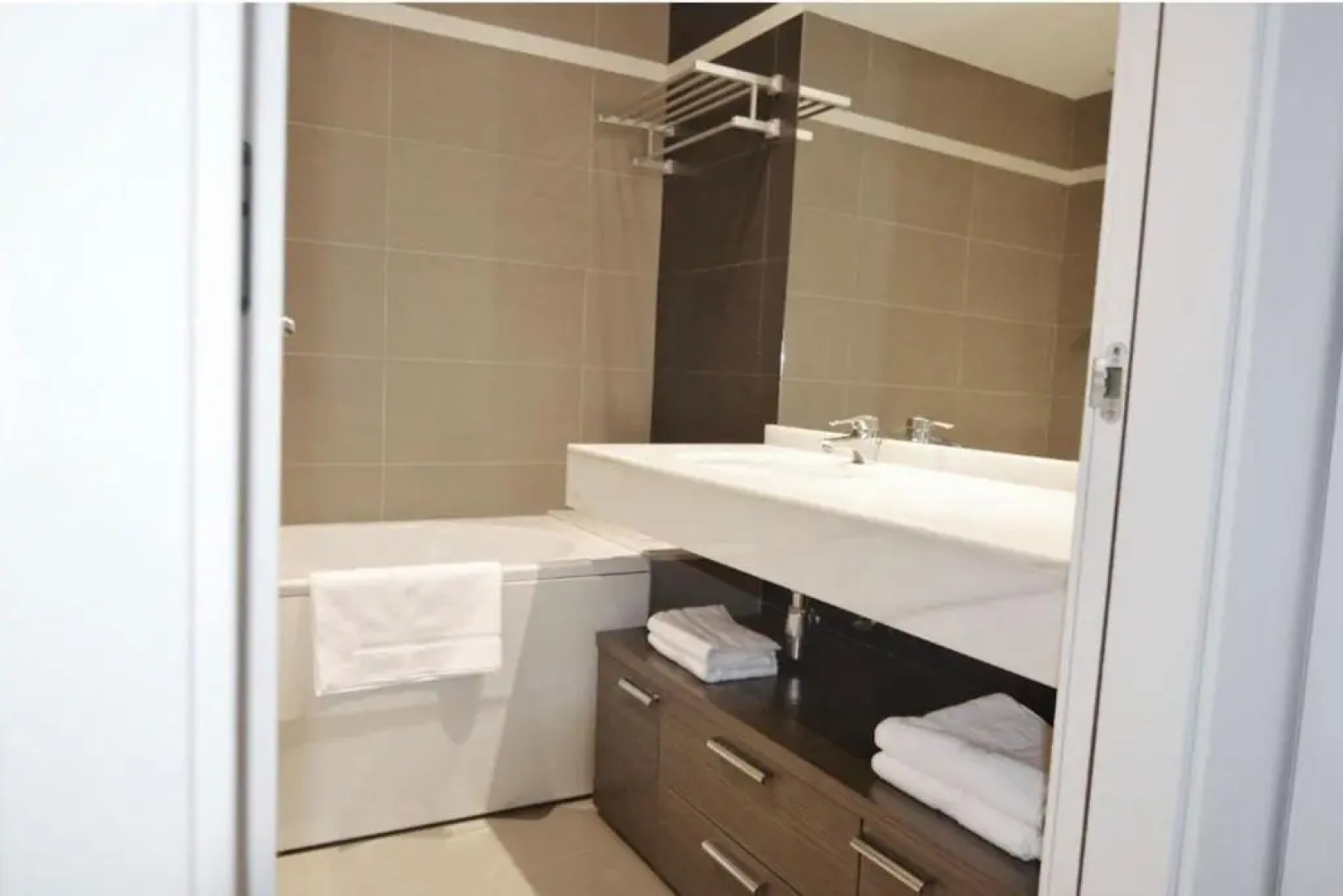 Lodging Apartments FORUM 25 - Barcelona Forum Apartment