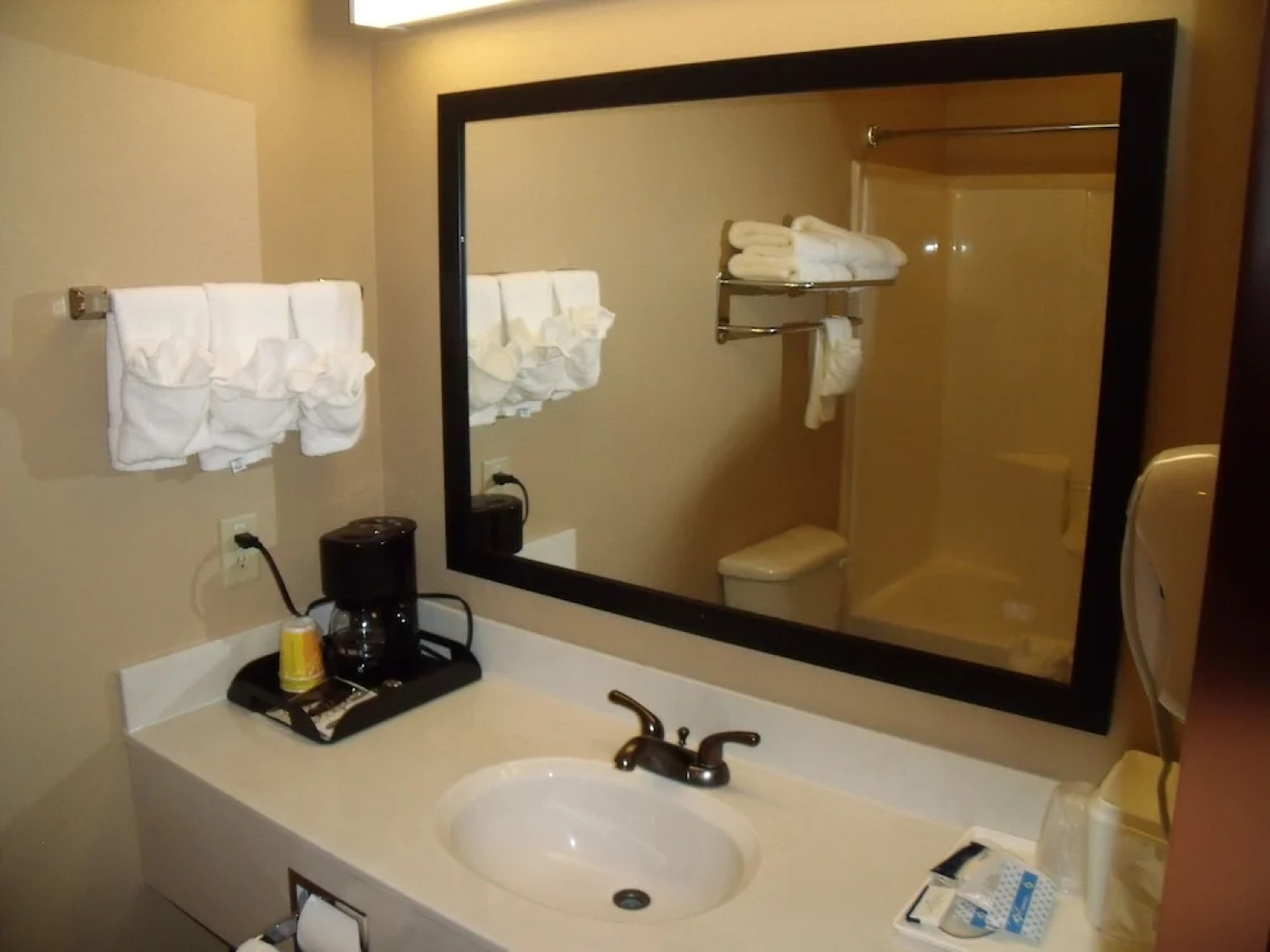 Irish Inn And Suites