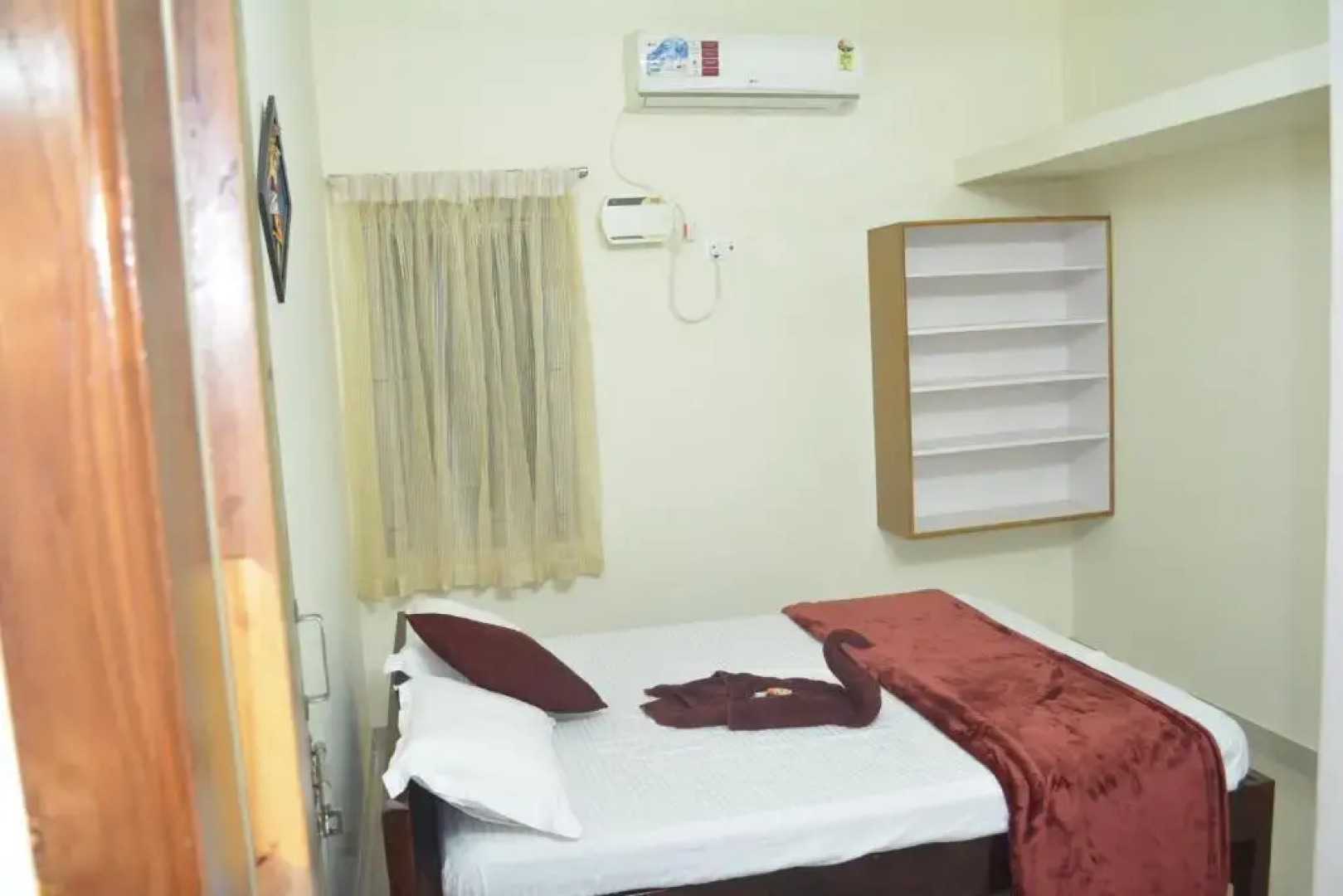 JP Nivaas Guest House